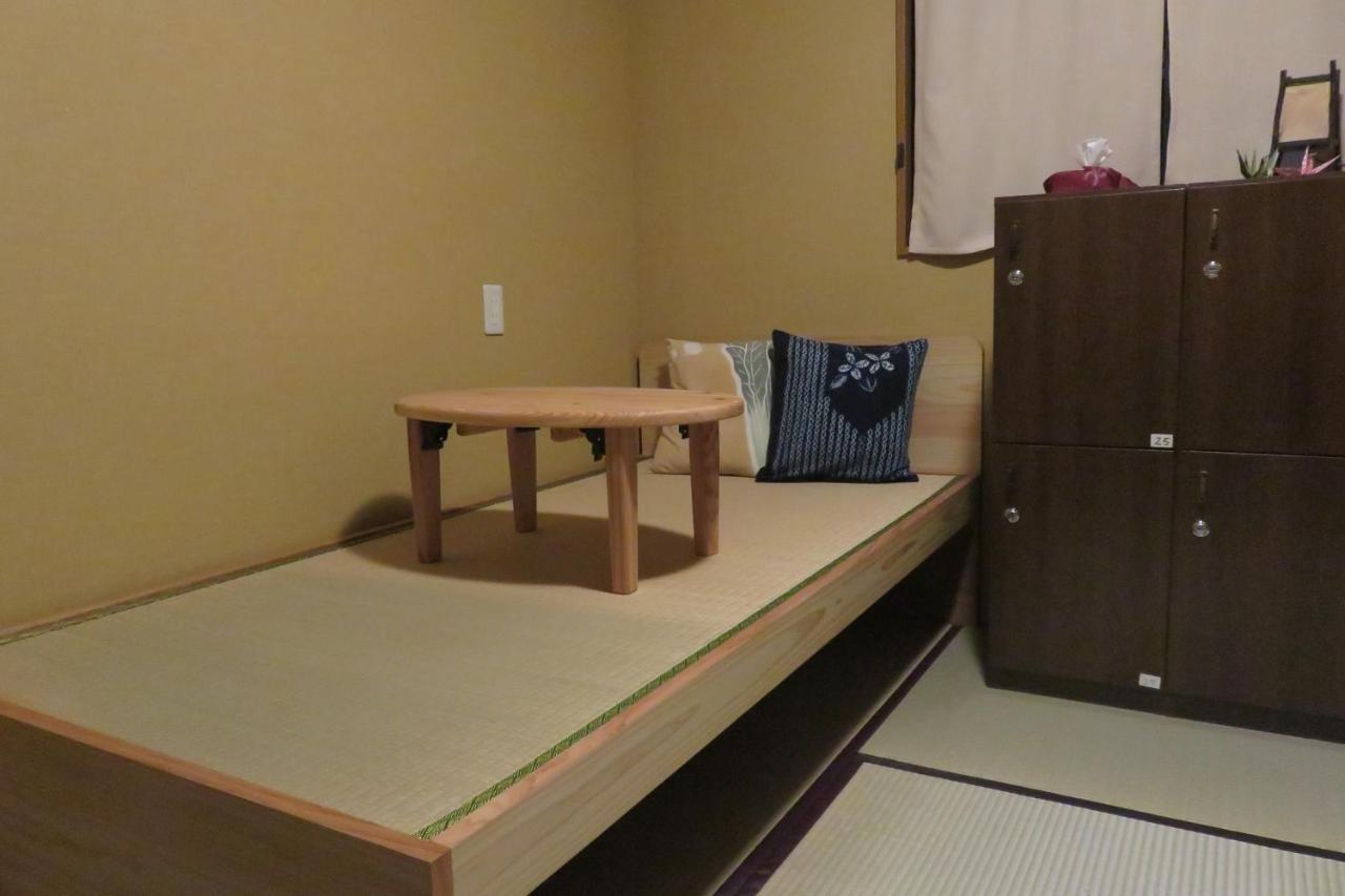 เกสท์เฮาส์ นากาอิมะ Hotel ฟูกุโอกะ ภายนอก รูปภาพ